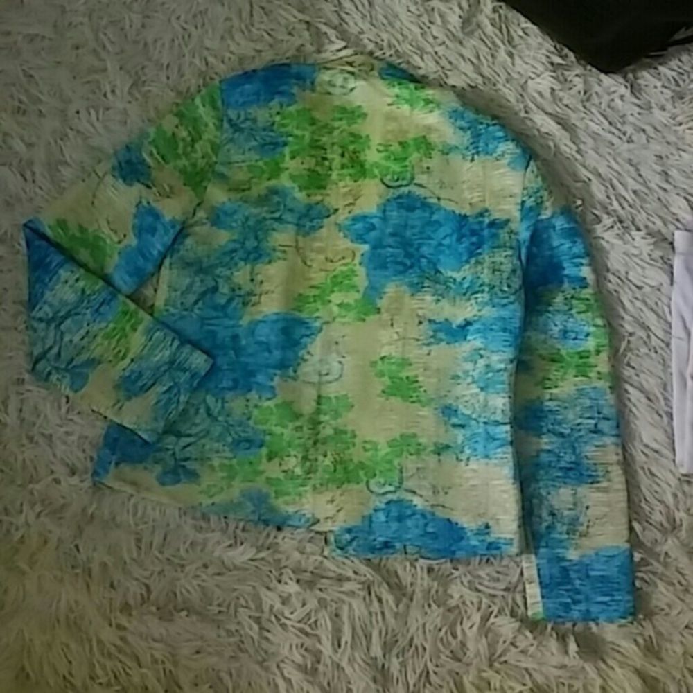 Floral printed jacket  - Picture 3 of 3